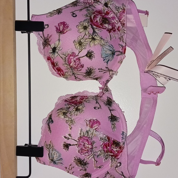 NWT Victoria's Secret - Floral Bra - Picture 10 of 13